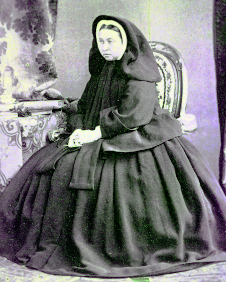 QueenVictoriaInMourningBlack.jpg